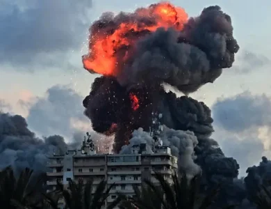 غارات إسرائيلية مكثفة تستهدف النبطية وجنوب لبنان وتحليق مسيّر فوق بيروت
