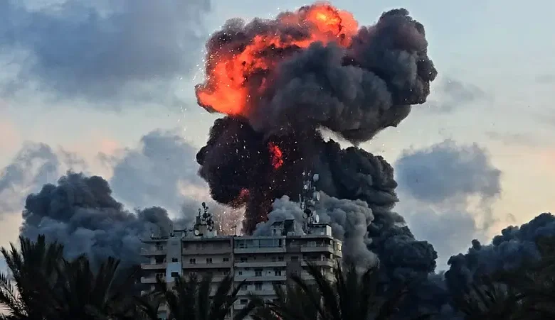 غارات إسرائيلية مكثفة تستهدف النبطية وجنوب لبنان وتحليق مسيّر فوق بيروت