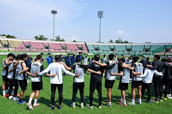 معتمد جمال يحاضر لاعبي الزمالك بصرامة قبل موقعة حسم لقب الدوري أمام سيراميكا