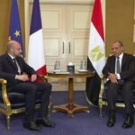 وزير الخارجية ونظيره الفرنسي يؤكدان تعزيز الشراكة ودعم استقرار المنطقة إقليمياً