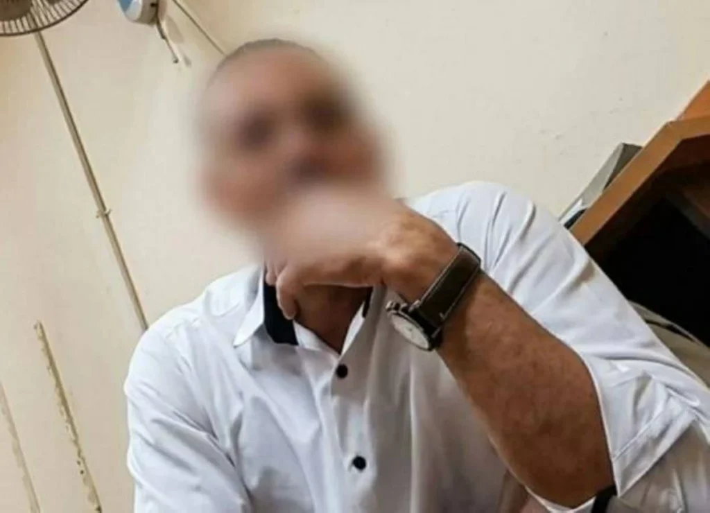 إقالة مسؤول تعليم بالقليوبية وإيقافه بعد واقعة مساومة ولية أمر