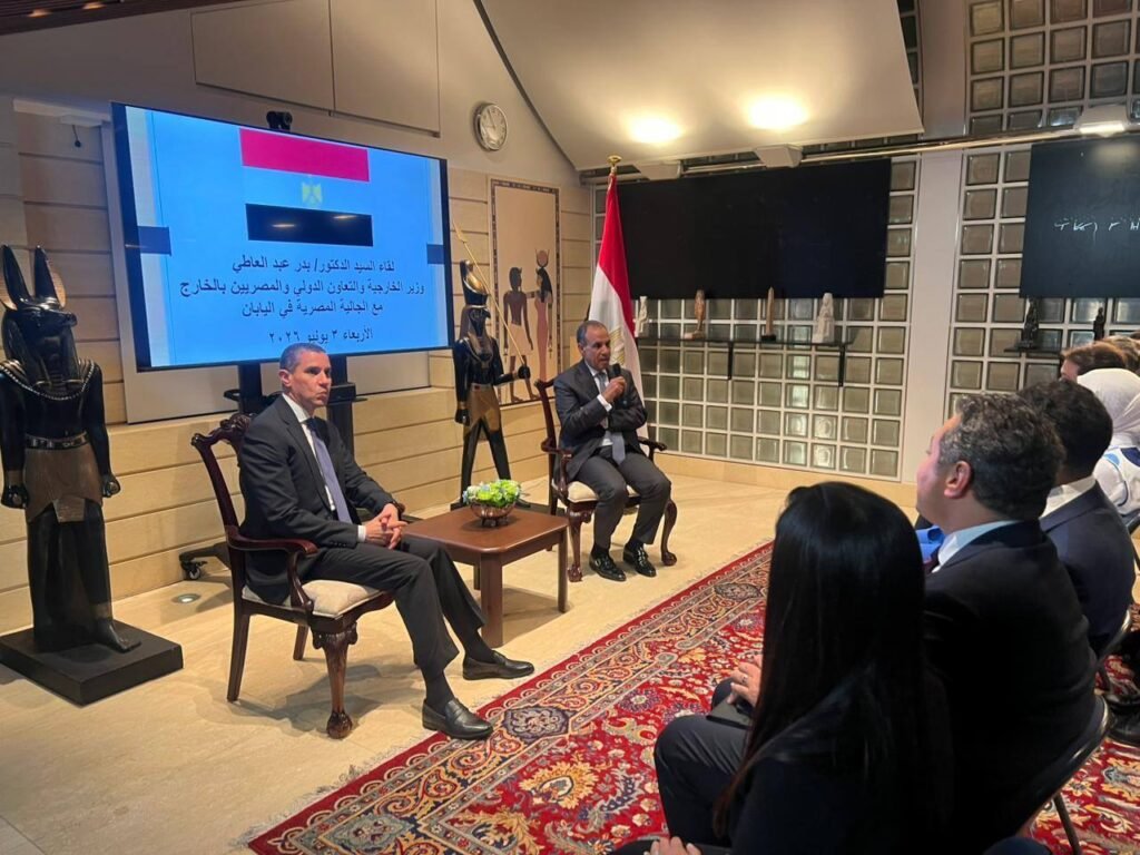 وزير الخارجية يؤكد دعم المصريين بالخارج خلال لقائه الجالية المصرية باليابان