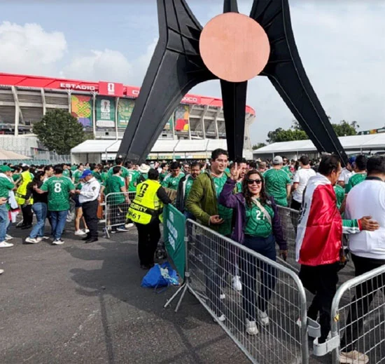 كرنفالات مونديال 2026 تضيء أزيتكا والجماهير تحتفل بانطلاق البطولة العالمية