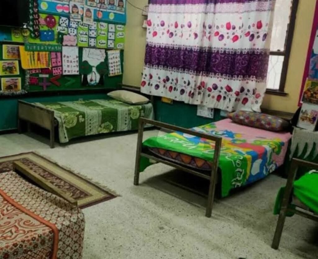 مدير إدارة الصالحية الجديدة التعليمية يتابع جاهزية لجان الثانوية العامة واستراحات المراقبين