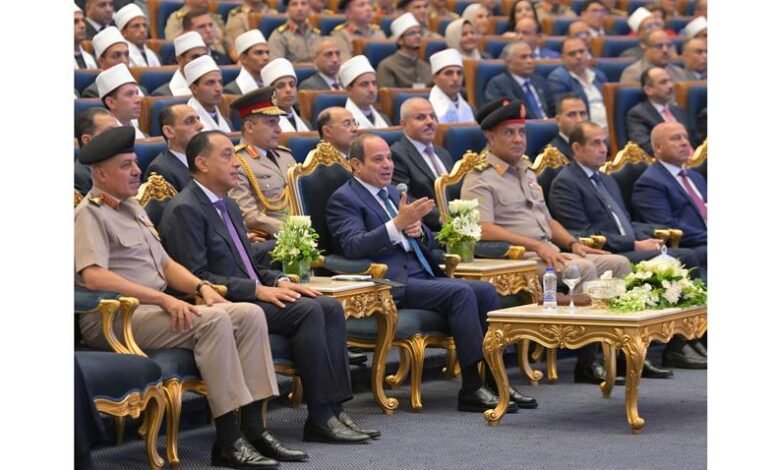 الرئيس السيسي يشهد تخرج الدورة الثالثة لأئمة الأوقاف العسكرية