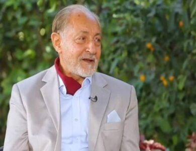 استقرار الحالة الصحية للفنان عبدالعزيز مخيون بعد وعكة مفاجئة بالمستشفى الأخيرة