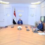 الرئيس السيسي يبحث مع قيادات الجيش مشروعات الدولة والتنمية المستدامة الجديدة