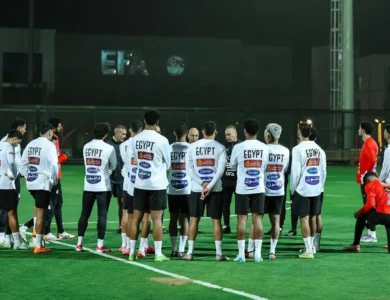 منتخب مصر يضبط إيقاعه الزمني استعداداً لموقعة نيوزيلندا المونديالية الحاسمة فجرًا