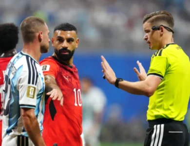 استغلال غضب المصريين يكشف حسابات مزيفة تنتحل هوية الحكم الفرنسي لوتيكسييه على فيسبوك