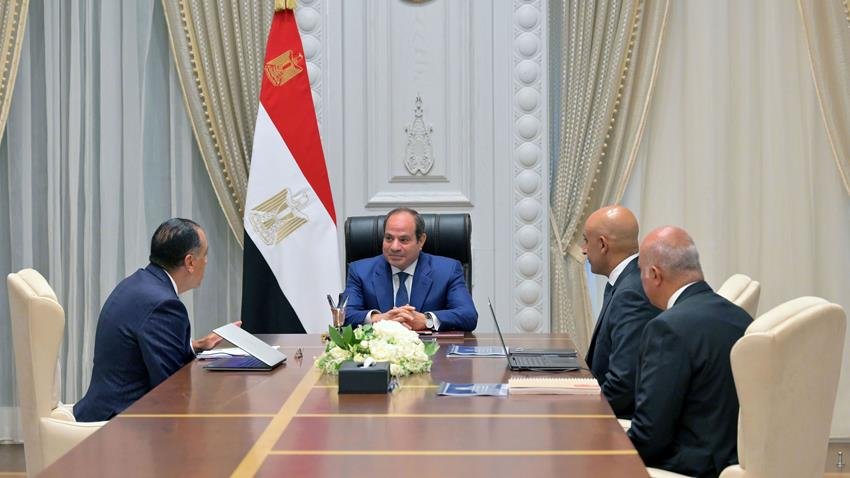 السيسي يتابع خطط تطوير التعليم قبل الجامعي والفني استعدادًا للعام الدراسي الجديد