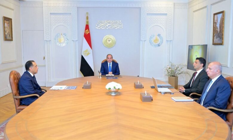 السيسي يوجه بتسريع تنفيذ الاستراتيجية الصناعية وتعزيز توطين الصناعة وزيادة الصادرات المصرية عالميًا