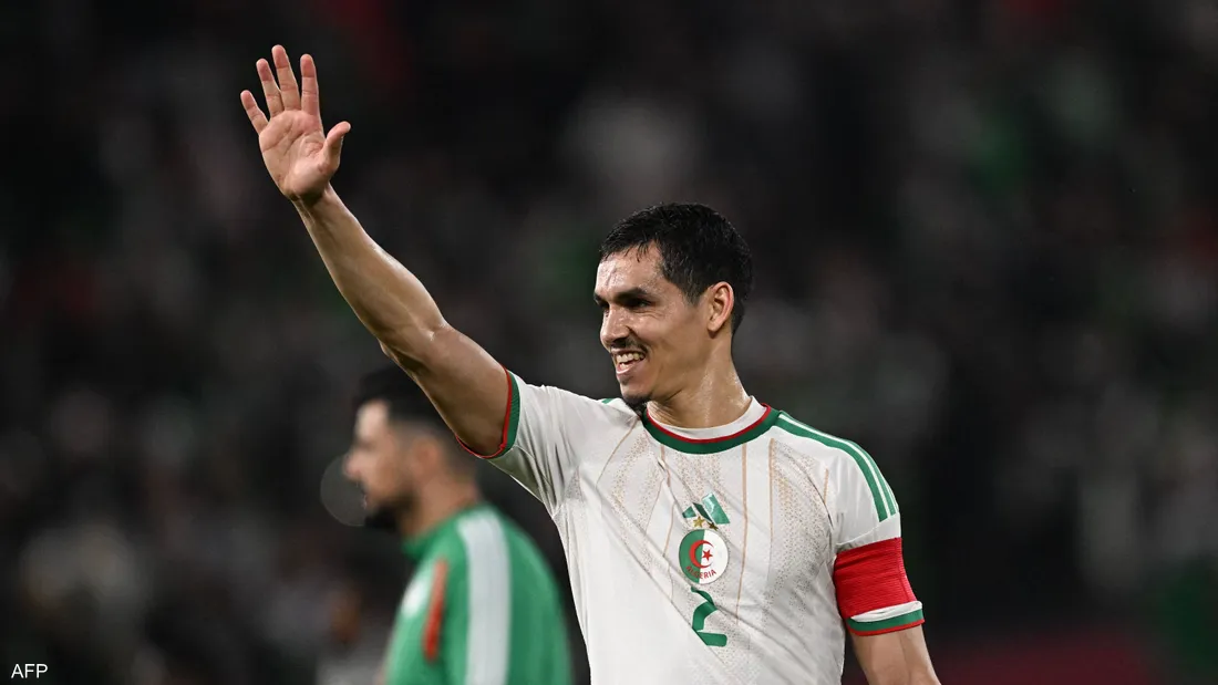 بعد مسيرة تاريخية حافلة عيسى ماندي يودع منتخب الجزائر ويعتزل اللعب الدولي
