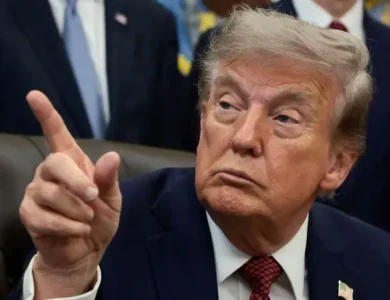 ترامب يلوح بعمل عسكري حاسم إذا تعثرت مفاوضات واشنطن مع إيران مجددًا
