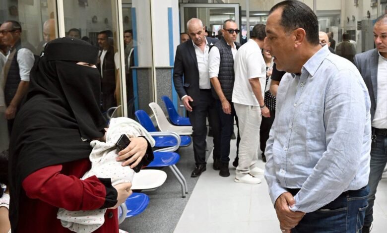 الدكتور مصطفي مدبولي يتفقد وحدة طب الأسرة بنهطاي ويشيد بجودة خدمات حياة كريمة