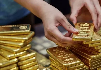 أسعار الذهب اليوم الإثنين 10 أغسطس.. الأونصة تتمسك بمستوى 4300 دولار