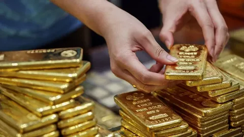 أسعار الذهب اليوم الإثنين 10 أغسطس.. الأونصة تتمسك بمستوى 4300 دولار