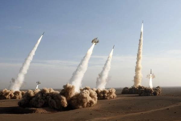 إيران تتوعد أمريكا برد مدمر على أي تهديدات جديدة