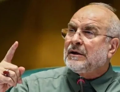 رئيس البرلمان الإيراني مضيق هرمز سيظل مغلقًا حتى تلتزم أمريكا ببنود الاتفاق