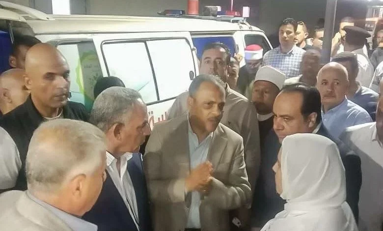 محافظ الشرقية يتابع مصابي حادث الدواويس ويوجه بسرعة تسليم جثامين الضحايا