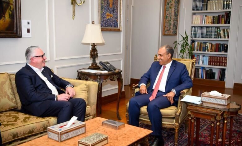 وزير الخارجية يبحث مع رئيس «Forbes Global Properties» تعزيز الاستثمارات في مصر