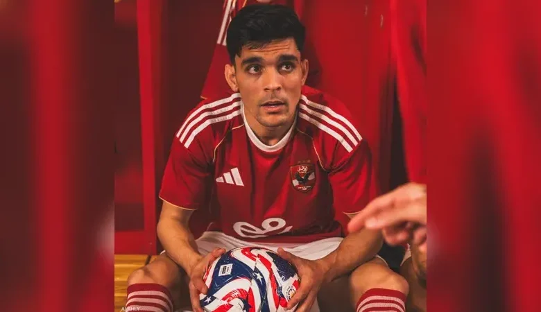 الأهلي يخطط لتجديد عقد أشرف بن شرقي قبل نهاية الموسم الجاري