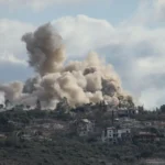 الجيش الإسرائيلي يقصف أهدافًا لحزب الله جنوب لبنان ردًا على مسيرة مفخخة