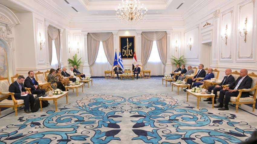 السيسي يستقبل رئيس الوزراء اليوناني ويبحثان تعزيز الشراكة والتعاون الاستراتيجي