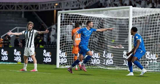 الهلال يواصل صدارته للدوري السعودي بثنائية نظيفة أمام الشباب ويحقق العلامة الكاملة