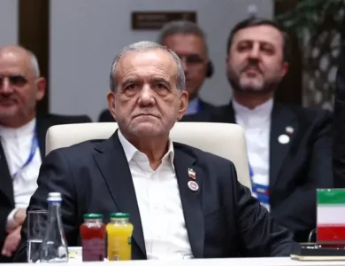 بزشكيان تفاهم إيراني عُماني بشأن مضيق هرمز ومسارات جديدة للملاحة