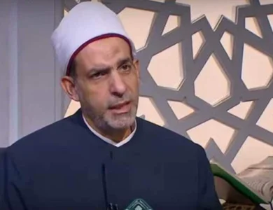 ما مدة عدة الزوجة بعد وفاة زوجها؟.. أمين الفتوى يوضح الحكم الشرعي بالتفصيل - شاهد فيديو