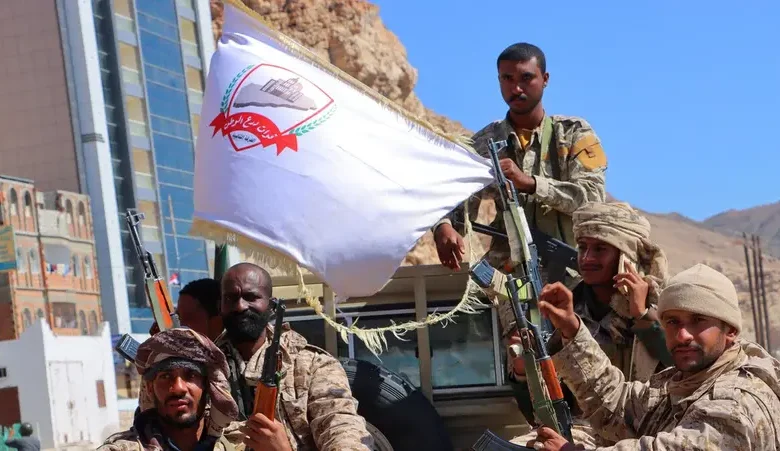 معارك عنيفة باليمن ضد الحوثيين.. نزوح أكثر من 122 ألف شخص