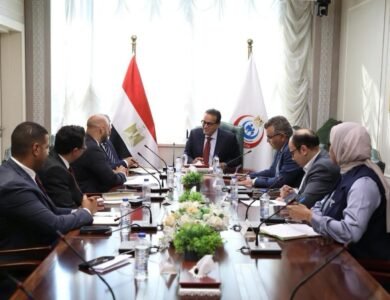 وزير الصحة يبحث مع فيليبس توطين صناعة الأجهزة الطبية المتقدمة ونقل التكنولوجيا