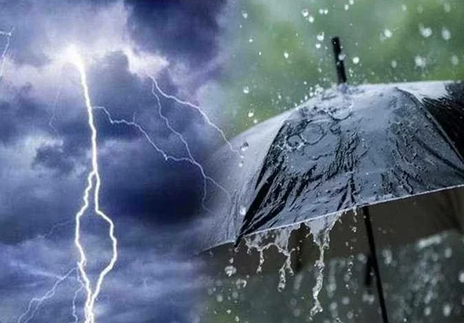 أمطار رعدية وشبورة كثيفة.. الأرصاد تحذر من تقلبات الطقس اليوم ودرجات الحرارة