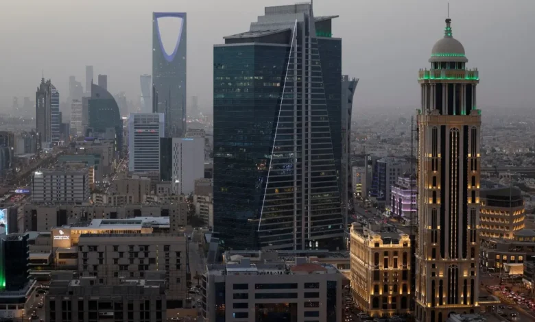 التحالف يحبط هجمات حوثية على السعودية.. والسيسي يطلب تفويض البرلمان لدعم المملكة