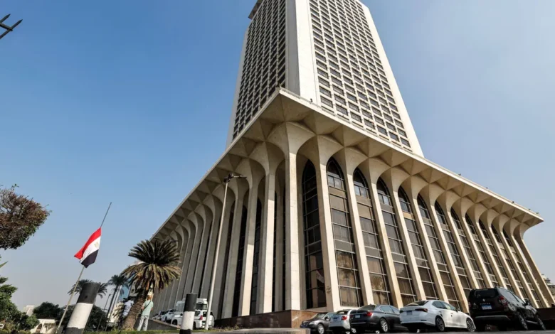 الخارجية المصرية تتحرك سريعًا بعد مقتل سائقي شاحنات مصريين وإصابة ثالث بالخرطوم