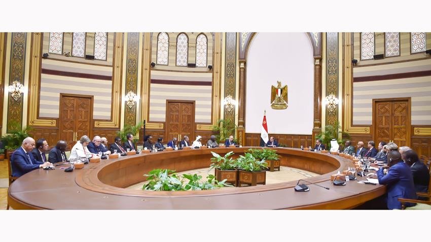 السيسي يحذر من المساس بحصة مصر من مياه النيل ويدعو لتعاون يحقق مصالح الجميع
