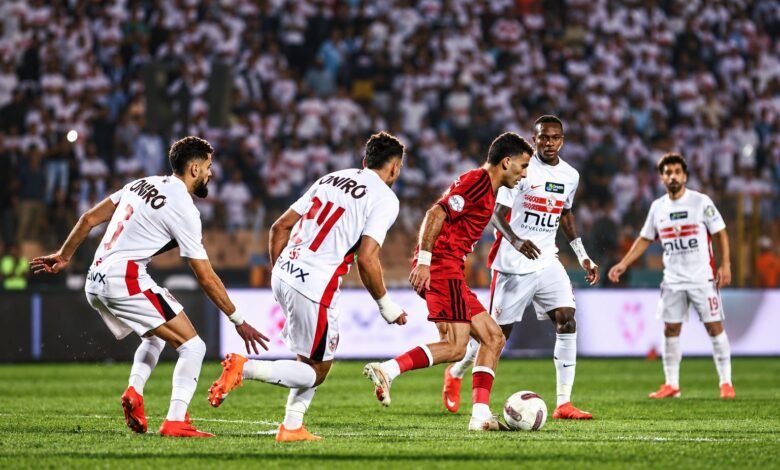 الشياطين الحمر يعتلون قمة الدوري بثنائية مثيرة في شباك الزمالك