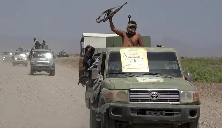 عمليات «فجر اليمن» تتواصل.. ضربات دقيقة تستهدف مواقع الحوثيين وتحركات عسكرية متصاعدة